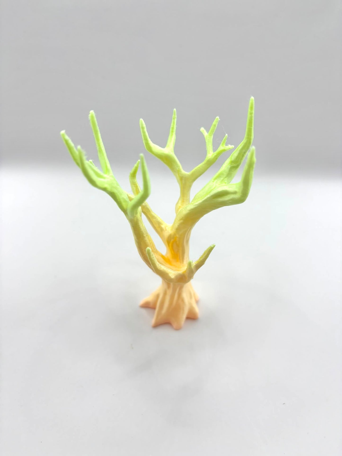 3D Printed Climbing Tree for Jumping Spiders